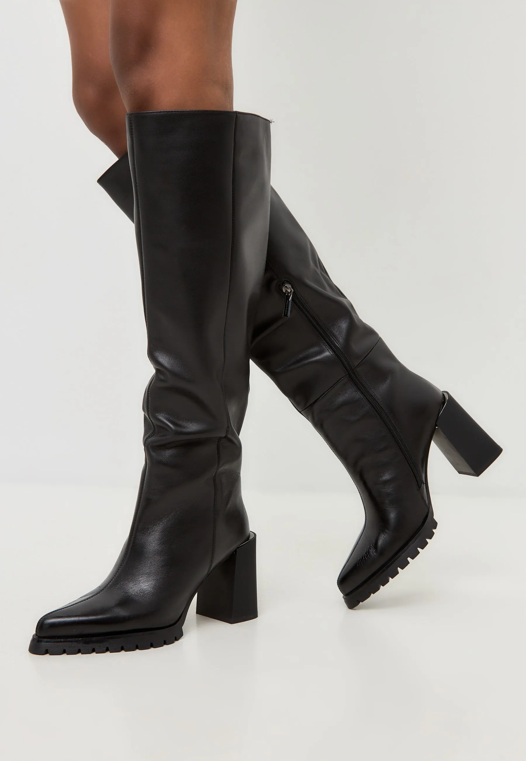 Bold Block Heel Knee-High Boots Nala - Black